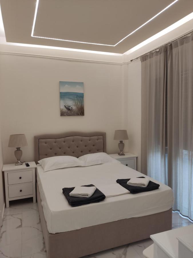 Athens City Center Luxury Suites Buitenkant foto